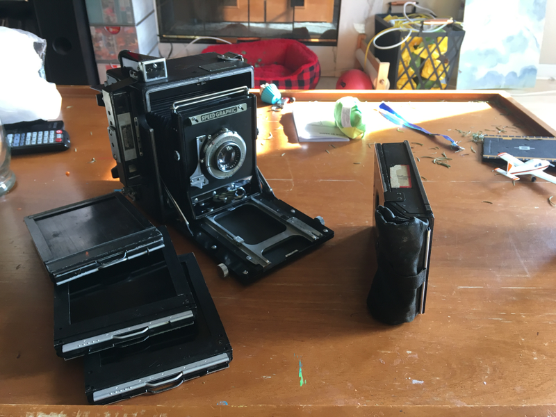 Illustration for article titled Graflex Speed Graphic